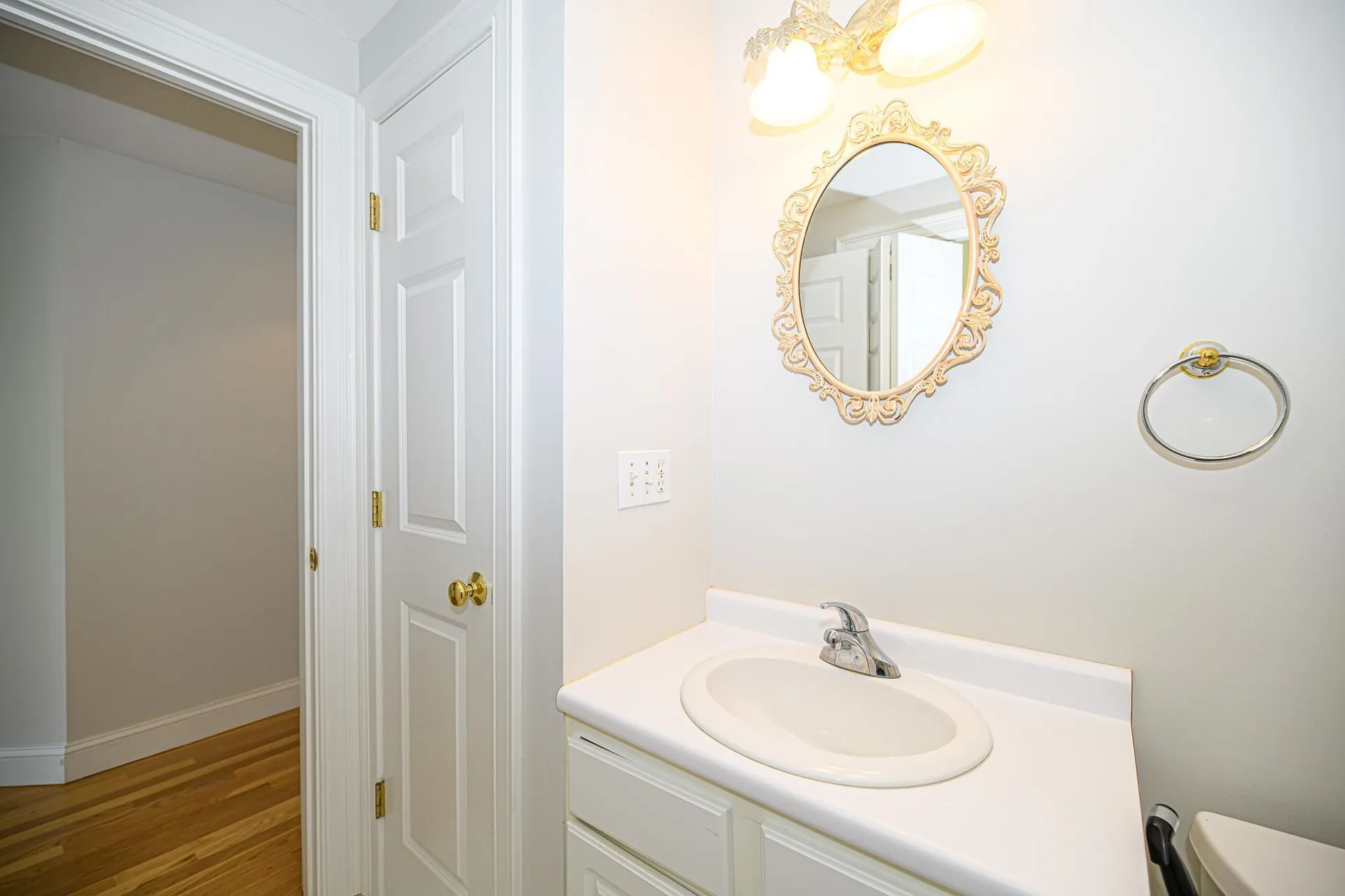 39 Hampton Meadows Hampton NH 03842