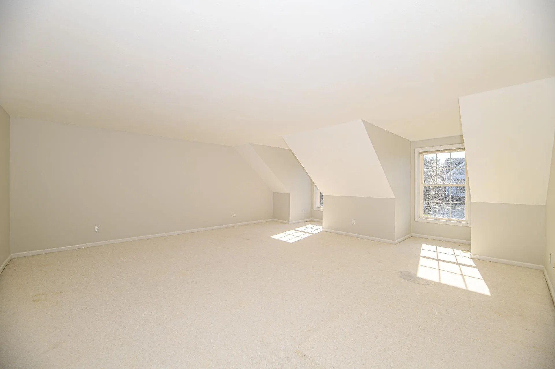 39 Hampton Meadows Hampton NH 03842