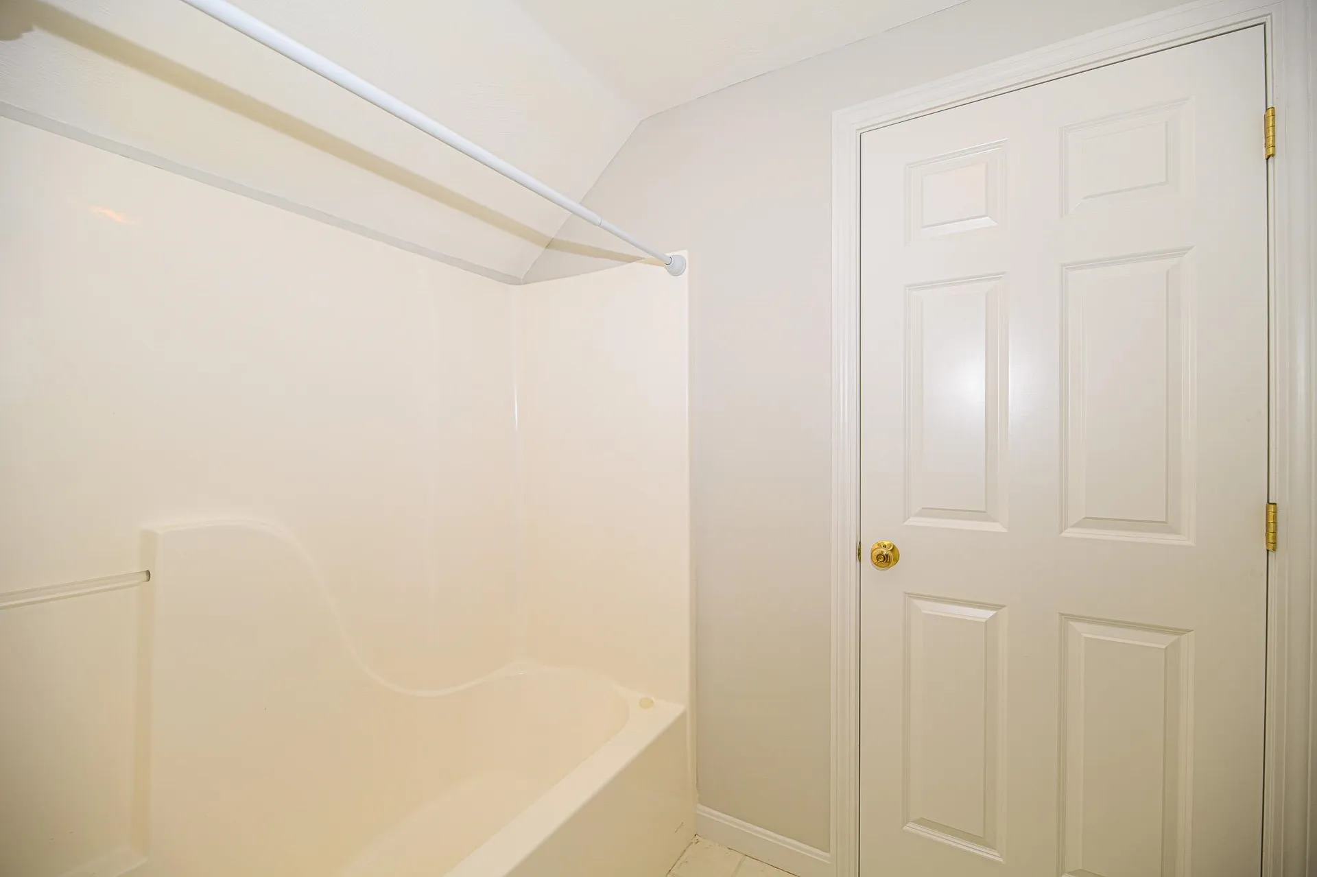 39 Hampton Meadows Hampton NH 03842