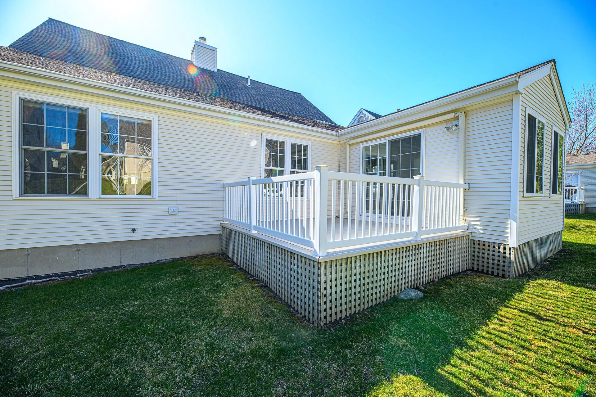 39 Hampton Meadows Hampton NH 03842