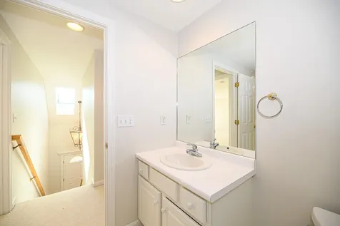 39 Hampton Meadows Hampton NH 03842