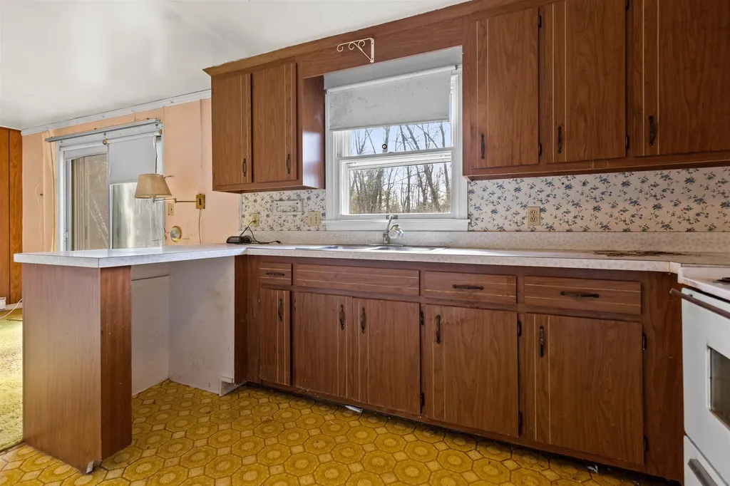193 River Street Ashland NH 03217