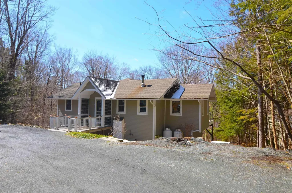 3 Trillium Lane Grantham NH 03753