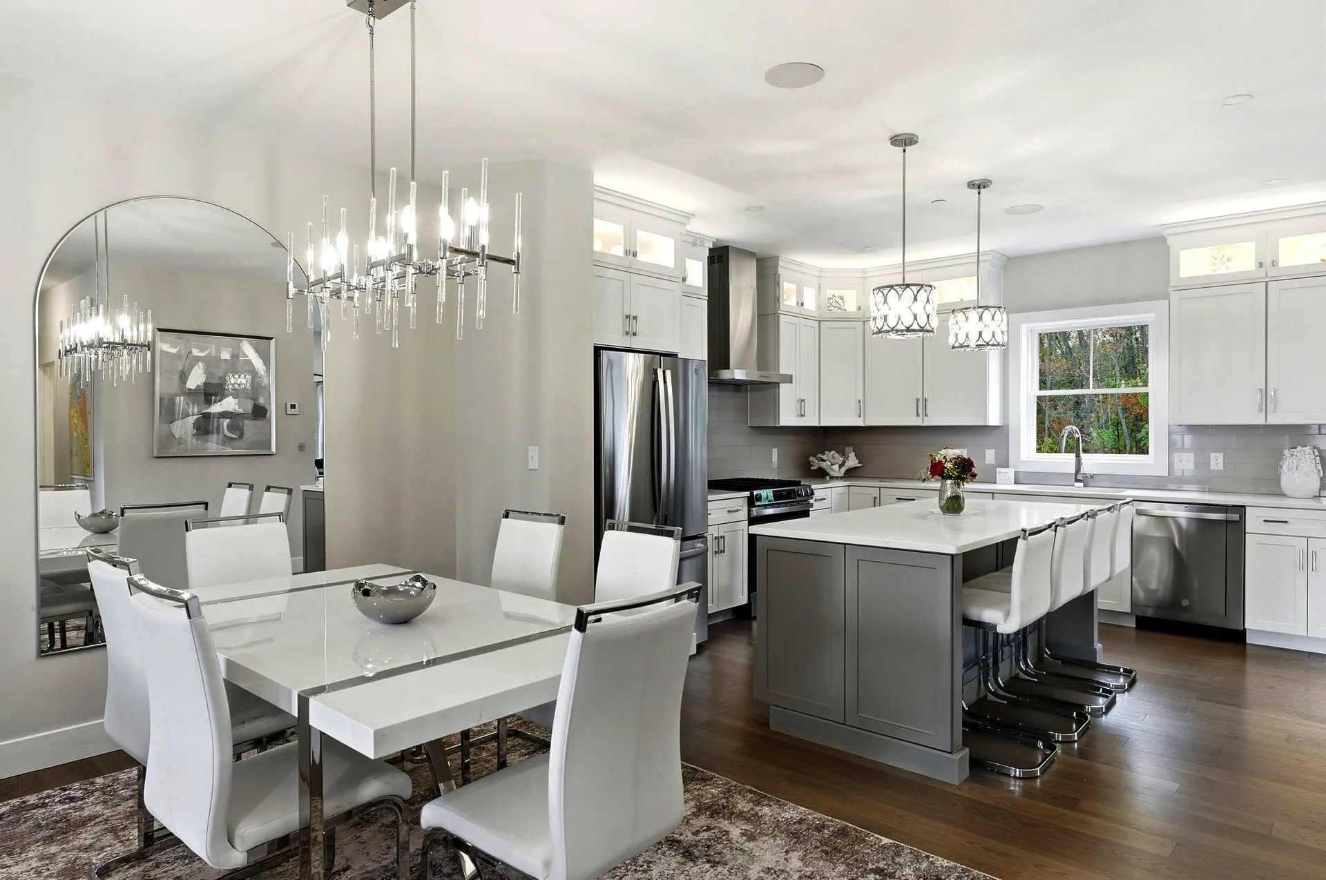 14 Elise Avenue Londonderry NH 03053