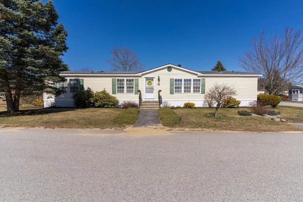 16 Nashoba Drive Rochester NH 03867