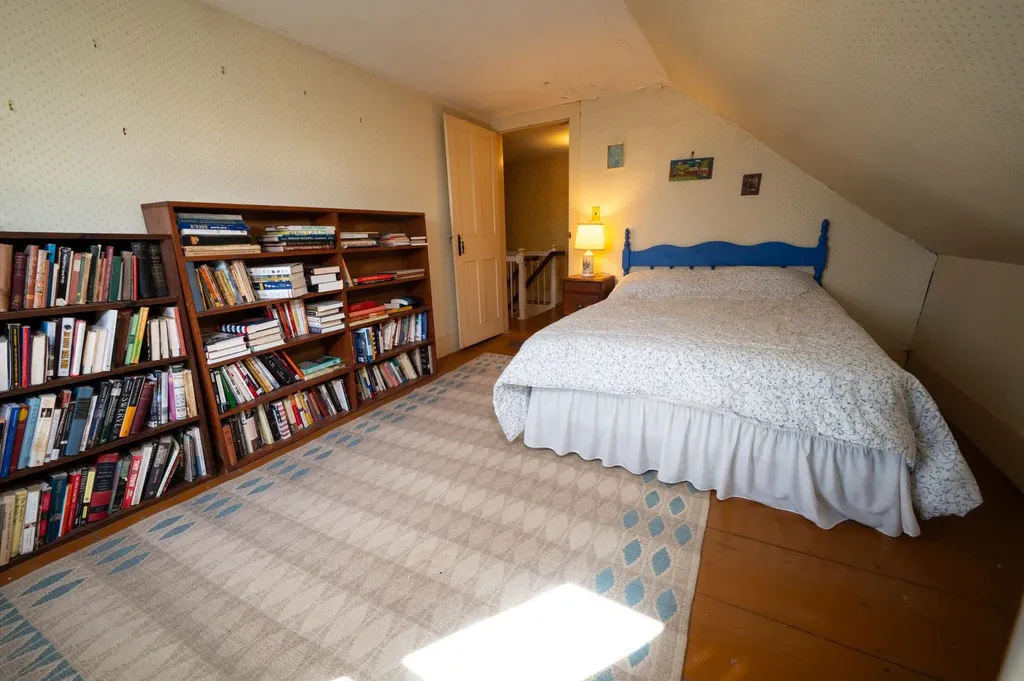 228 Woodward Hill Road Francestown NH 03043
