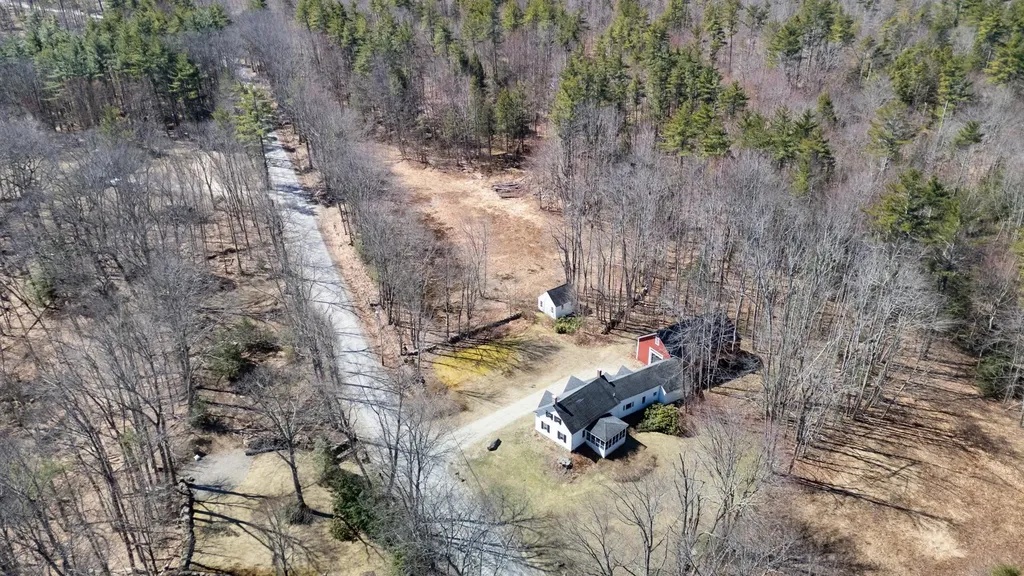 228 Woodward Hill Road Francestown NH 03043