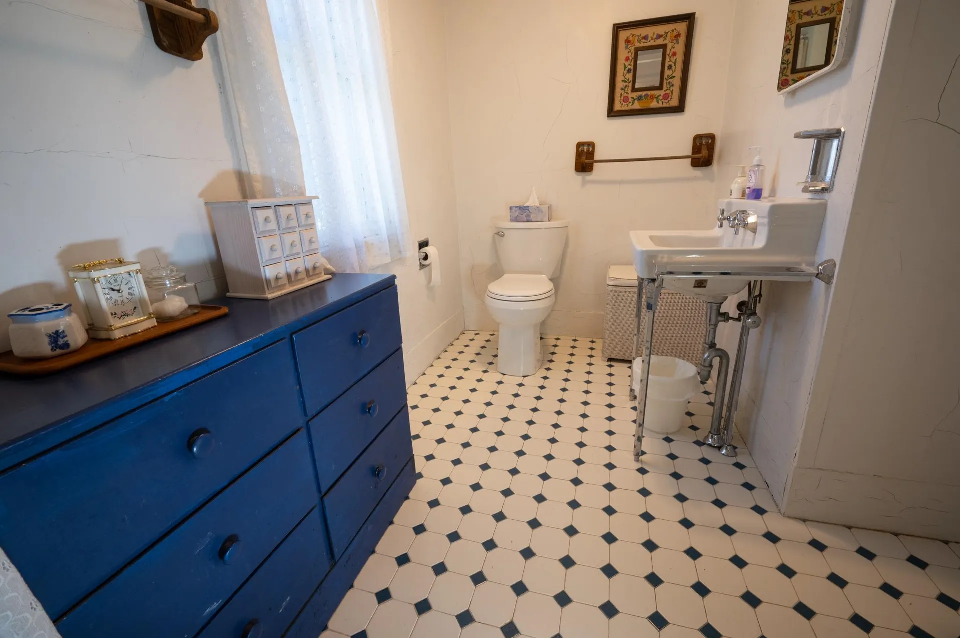 228 Woodward Hill Road Francestown NH 03043
