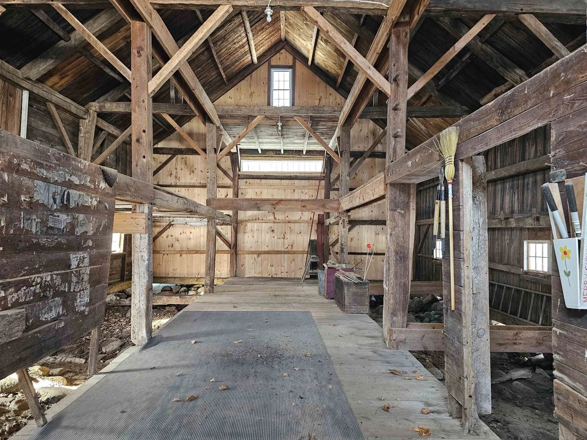 228 Woodward Hill Road Francestown NH 03043