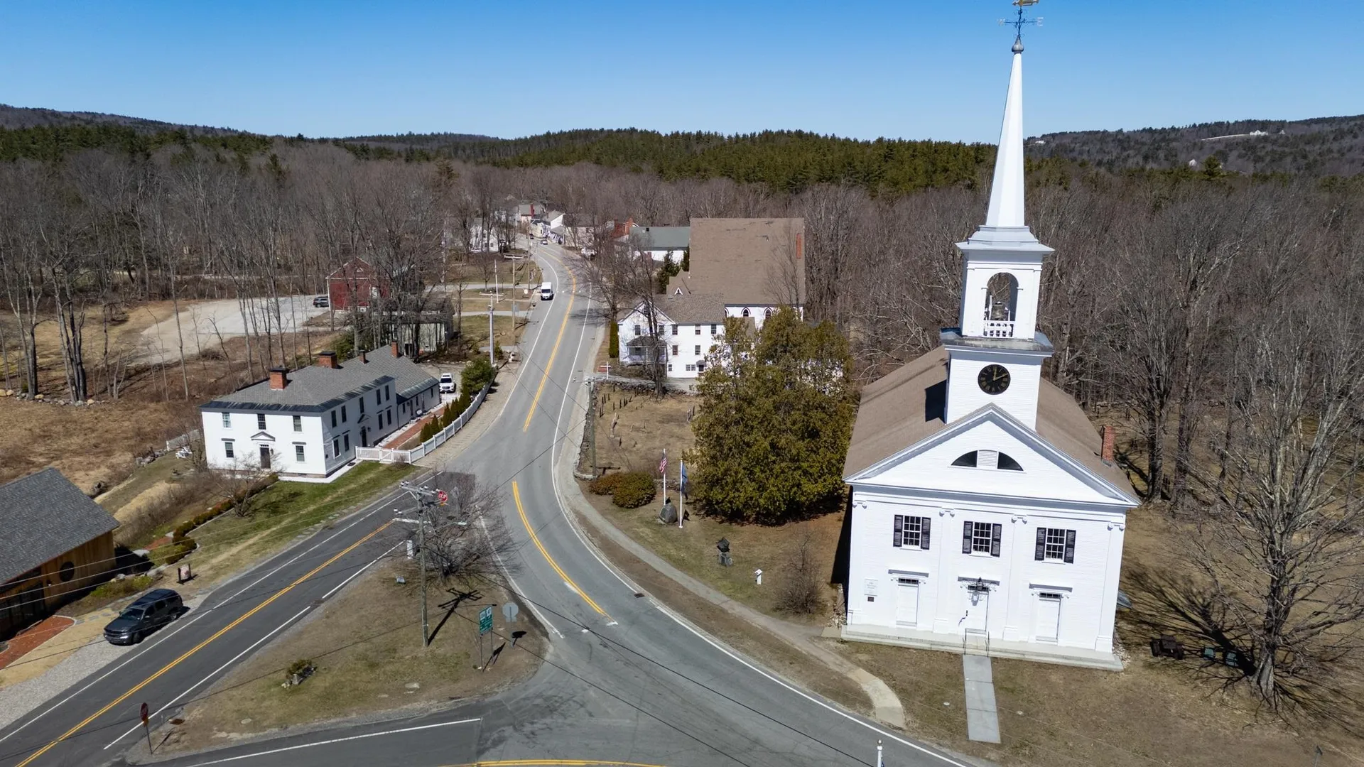 228 Woodward Hill Road Francestown NH 03043