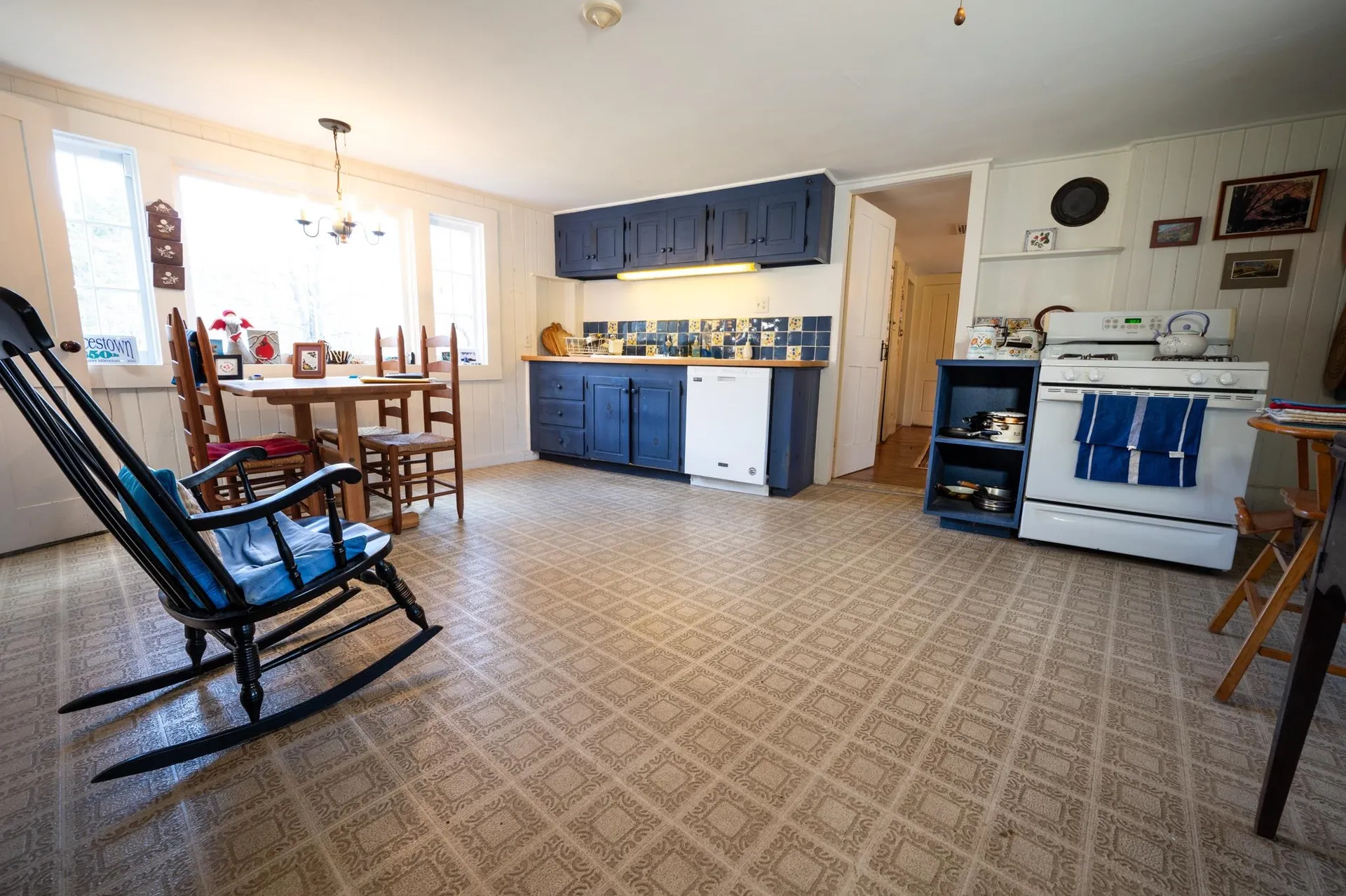 228 Woodward Hill Road Francestown NH 03043