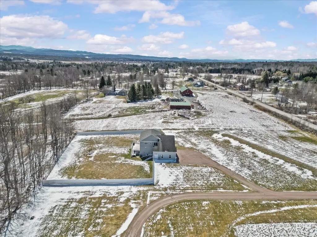 197 Old Stage Road Essex VT 05452