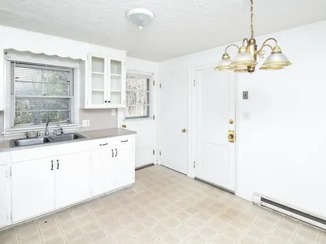 11 Roosevelt Street Keene NH 03431
