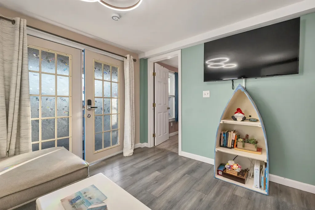 8 Island Path Hampton NH 03842