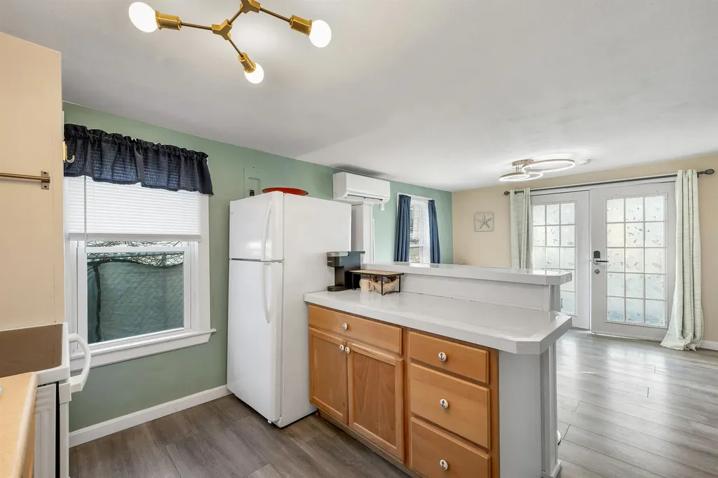 8 Island Path Hampton NH 03842