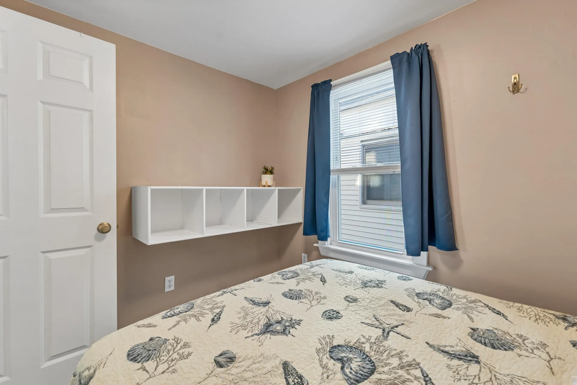 8 Island Path Hampton NH 03842