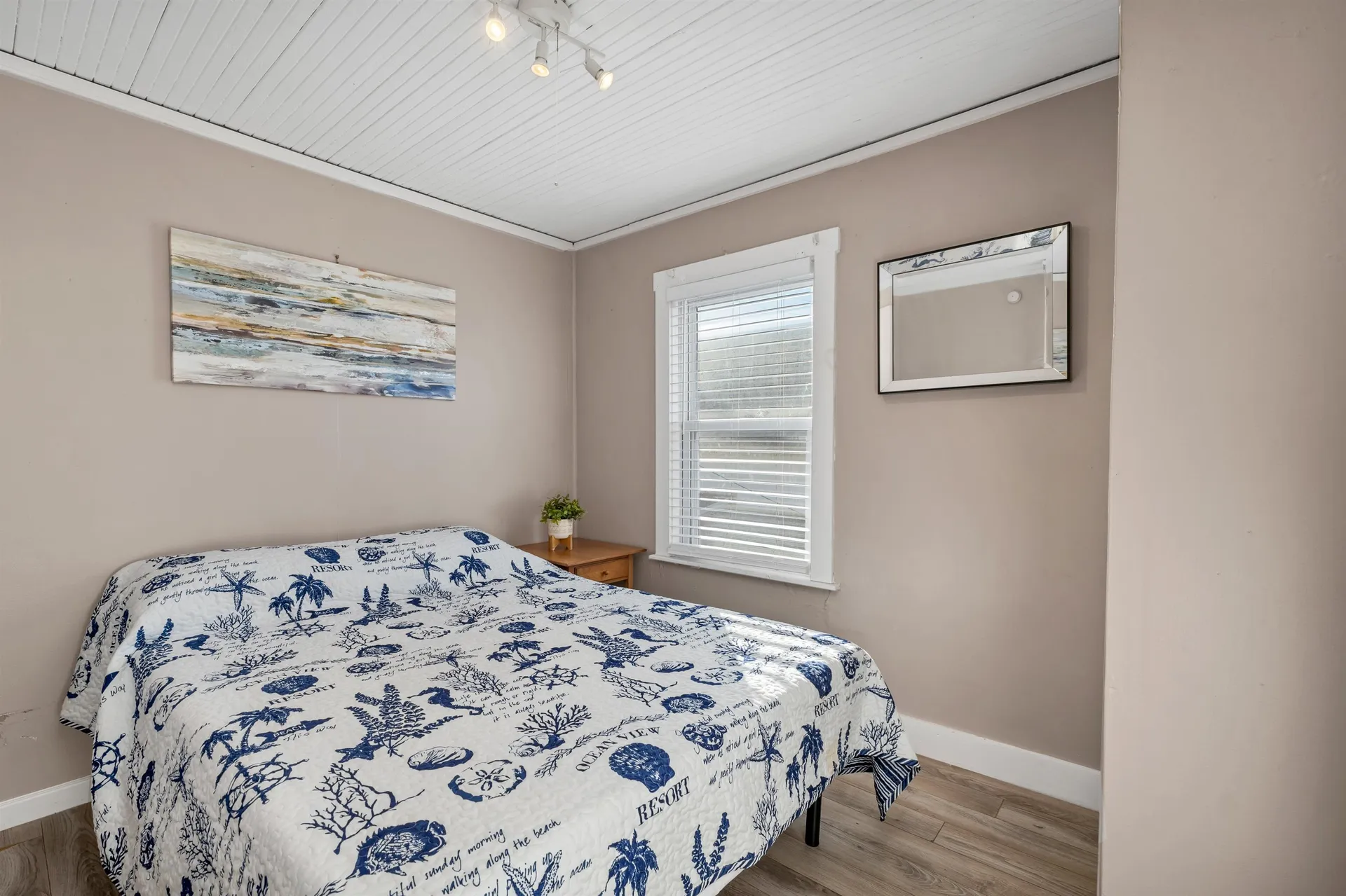 8 Island Path Hampton NH 03842