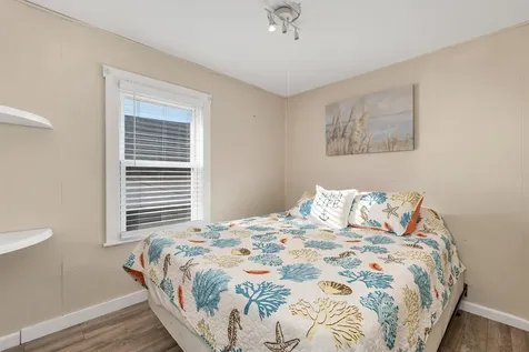 8 Island Path Hampton NH 03842