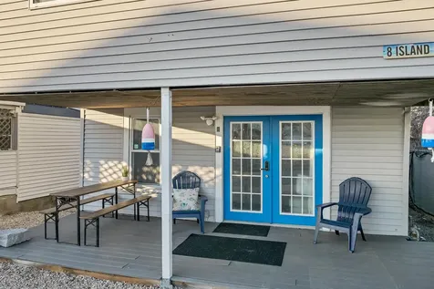 8 Island Path Hampton NH 03842