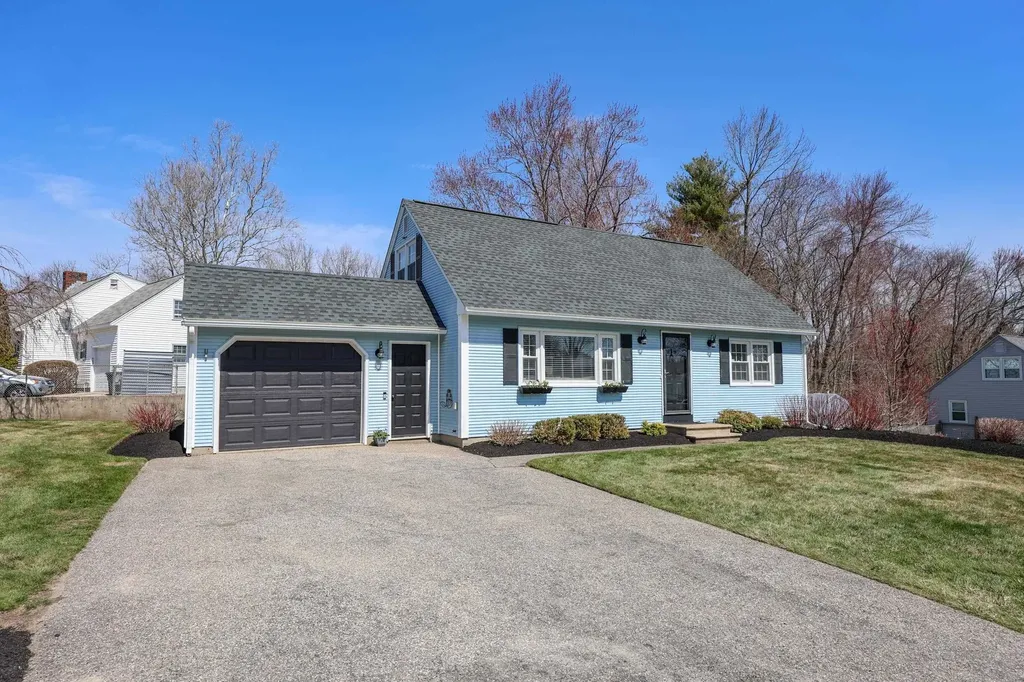 2 April Drive Nashua NH 03060