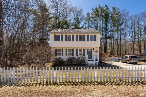 22 Hill Street Hillsborough NH 03244