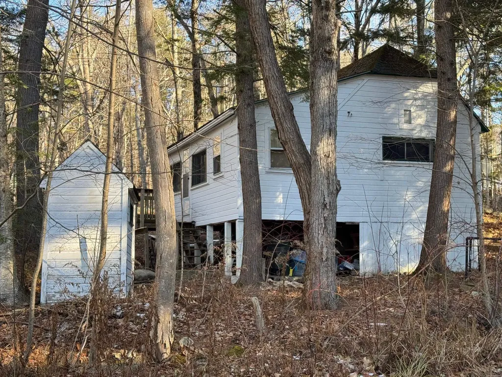 418 Narrows Road Barnstead NH 03225