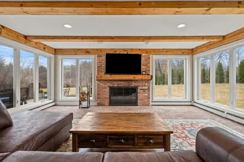 15 Prescott Lane Hampton Falls NH 03844