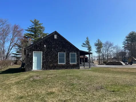 175 Drinkwater Road Kensington NH 03833
