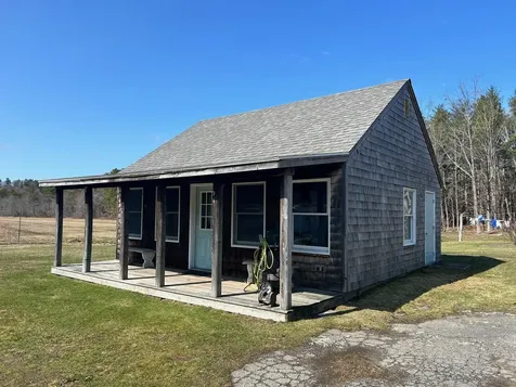175 Drinkwater Road Kensington NH 03833