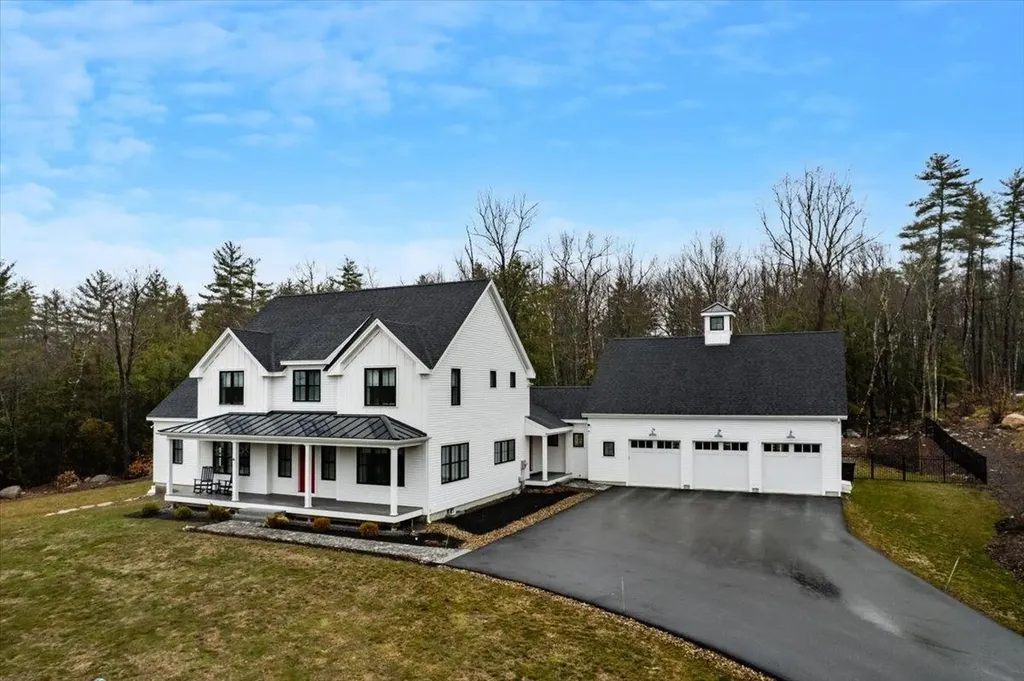 17 Wheeler Farm Road Bedford NH 03110-6130