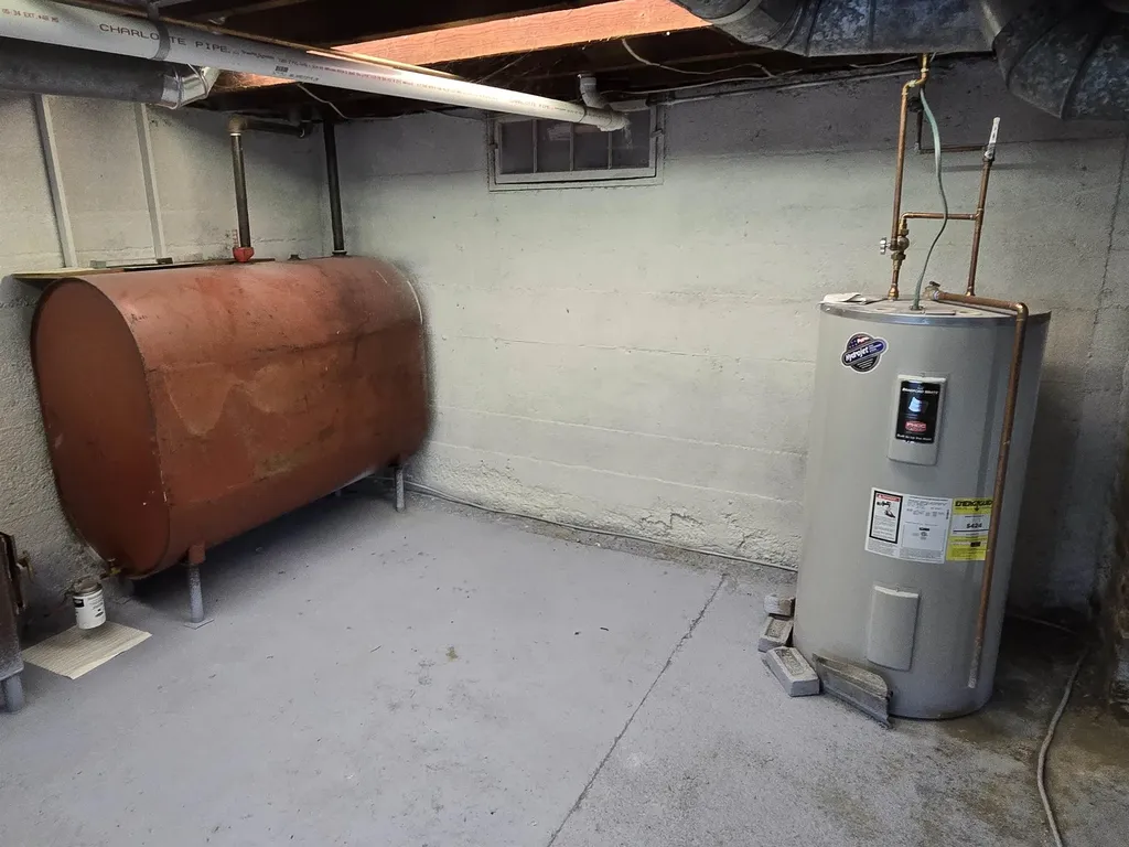 59 Weston Heights Windsor VT 05089