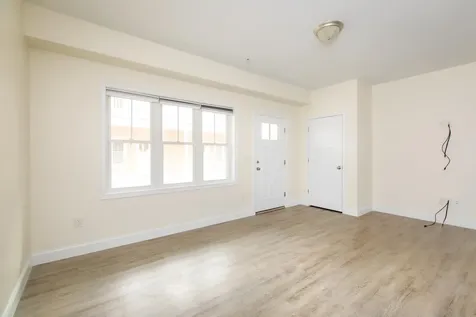 128 Ashworth Avenue Hampton NH 03842