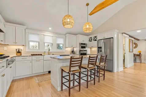 8 Pineview Drive Dover NH 03820