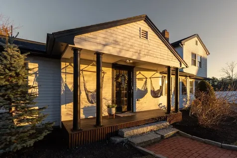8 Pineview Drive Dover NH 03820