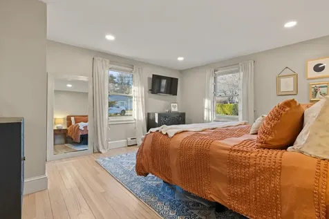 8 Pineview Drive Dover NH 03820