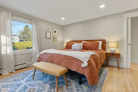 8 Pineview Drive Dover NH 03820