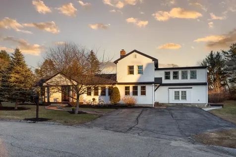 8 Pineview Drive Dover NH 03820