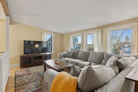 8 Pineview Drive Dover NH 03820