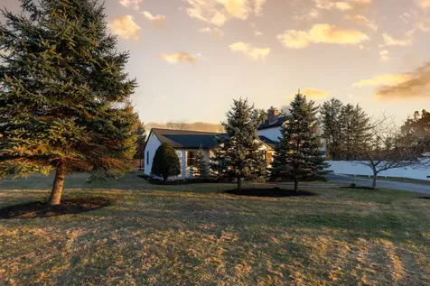 8 Pineview Drive Dover NH 03820