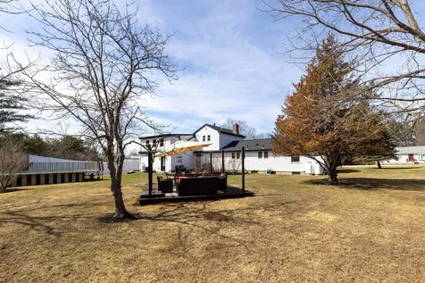 8 Pineview Drive Dover NH 03820