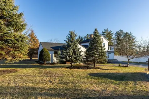 8 Pineview Drive Dover NH 03820