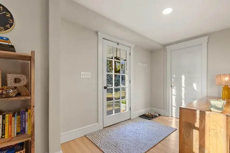 8 Pineview Drive Dover NH 03820