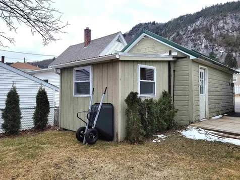 850 4th Avenue Berlin NH 03570