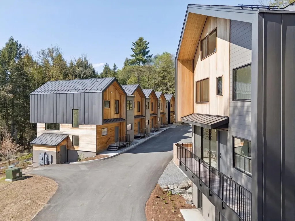 87A Slate Hill Road Stowe VT 05672