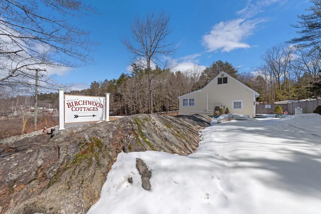 1140 & 1142 North Main Street Bristol NH 03222