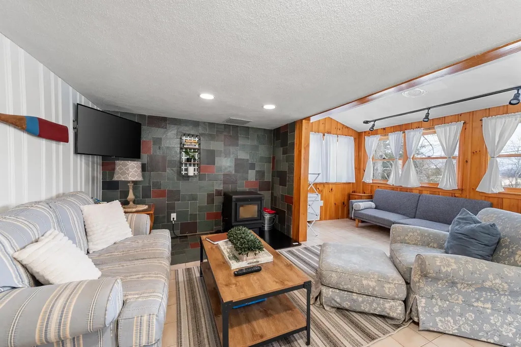 1140 & 1142 North Main Street Bristol NH 03222