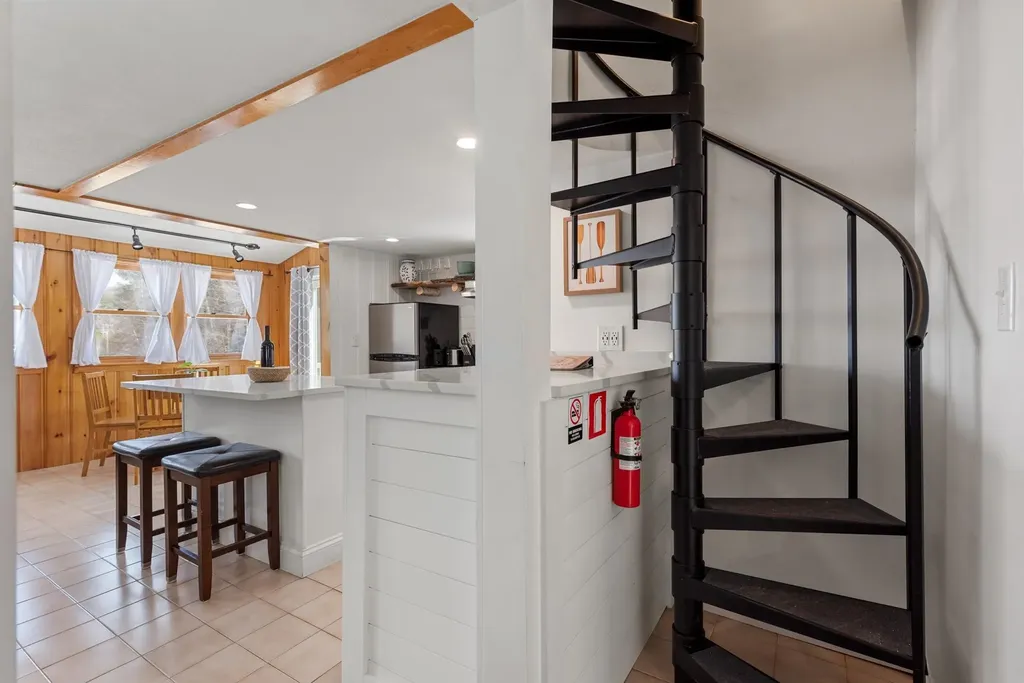 1140 & 1142 North Main Street Bristol NH 03222