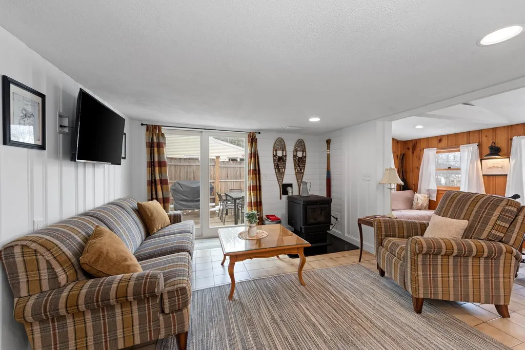 1140 & 1142 North Main Street Bristol NH 03222