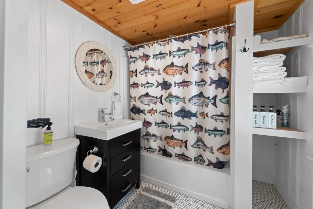 1140 & 1142 North Main Street Bristol NH 03222