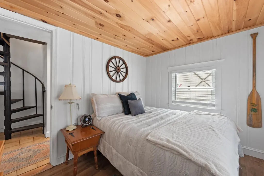 1140 & 1142 North Main Street Bristol NH 03222